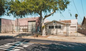 Warehouse Space for Sale located at 2815-2819 Southwest Dr Los Angeles, CA 90043