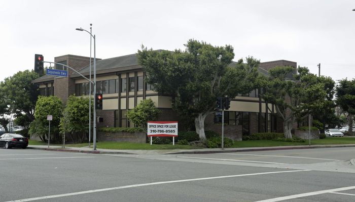 Office Space for Rent at 6242 Westchester Pky Los Angeles, CA 90045 - #4
