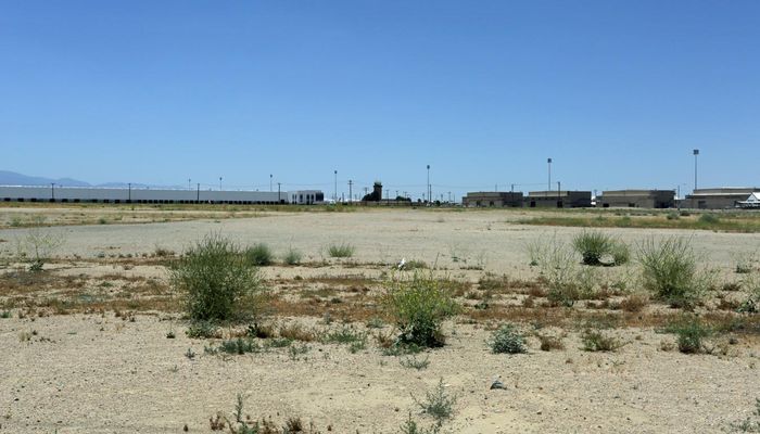 Warehouse Space for Rent at Phantom St Victorville, CA 92394 - #8