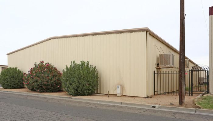 Warehouse Space for Rent at 3304-3328 W Sussex Way Fresno, CA 93722 - #6