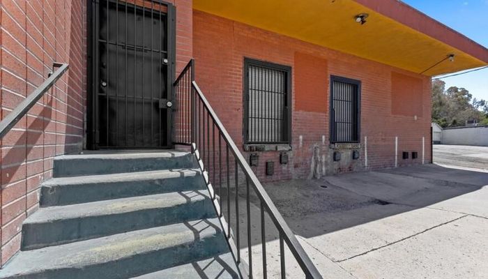 Warehouse Space for Rent at 410-420 E Beach Ave Inglewood, CA 90302 - #23