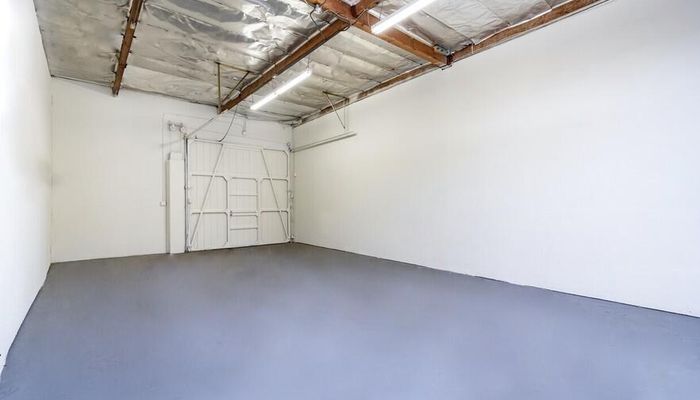 Warehouse Space for Rent at 3619-3735 San Gabriel River Pky Pico Rivera, CA 90660 - #5