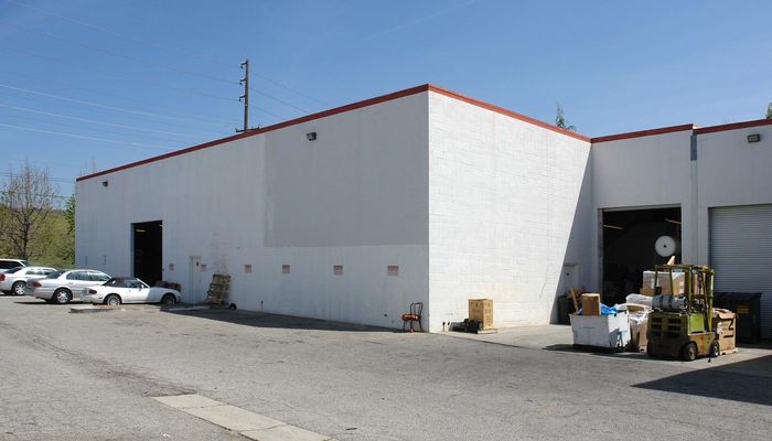 Warehouse Space for Rent at 5560 Tech Cir Moorpark, CA 93021 - #4