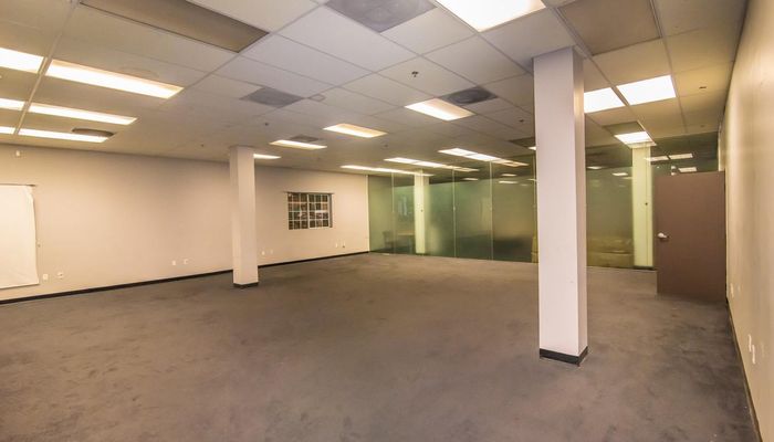 Warehouse Space for Rent at 2444 Porter St Los Angeles, CA 90021 - #34