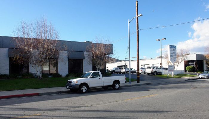Warehouse Space for Rent at 9555 Owensmouth Ave Chatsworth, CA 91311 - #10