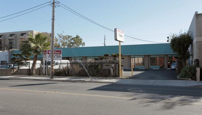 Warehouse Space for Rent at 220-230 W Florence Ave Inglewood, CA 90301 - #4
