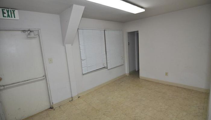 Warehouse Space for Rent at 13303 Louvre St Pacoima, CA 91331 - #16