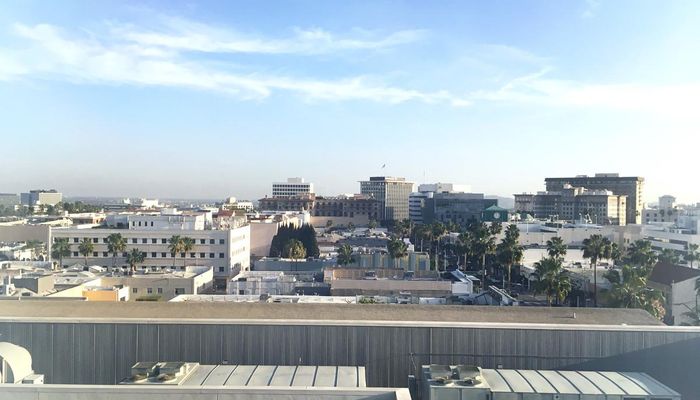 Office Space for Rent at 9440 Santa Monica Blvd Beverly Hills, CA 90210 - #25