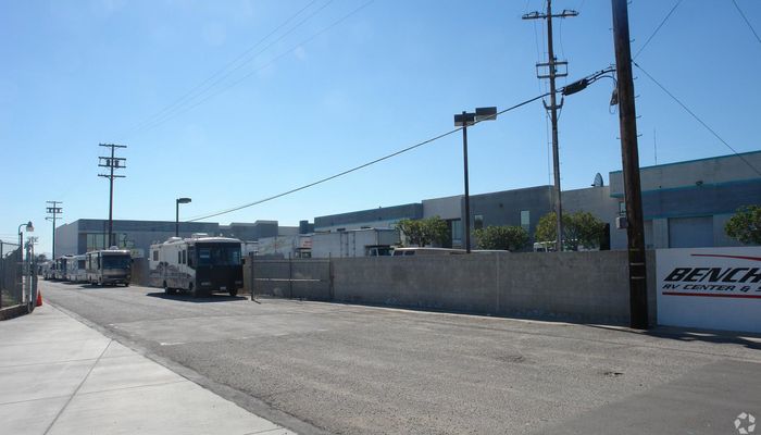 Warehouse Space for Rent at 11662-11674 Tuxford St Sun Valley, CA 91352 - #11
