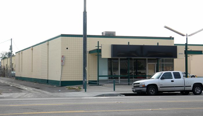 Warehouse Space for Rent at 2717 S Main St Santa Ana, CA 92707 - #12