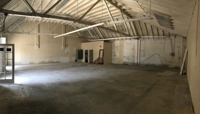Warehouse Space for Rent at 1602 W 39th Pl Los Angeles, CA 90062 - #2