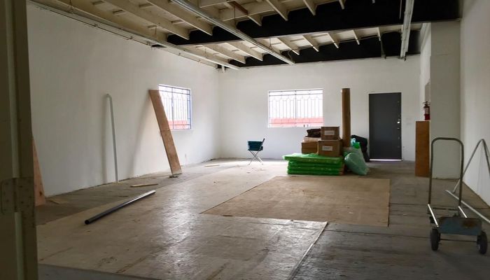 Warehouse Space for Rent at 900-934 S San Pedro St Los Angeles, CA 90015 - #31