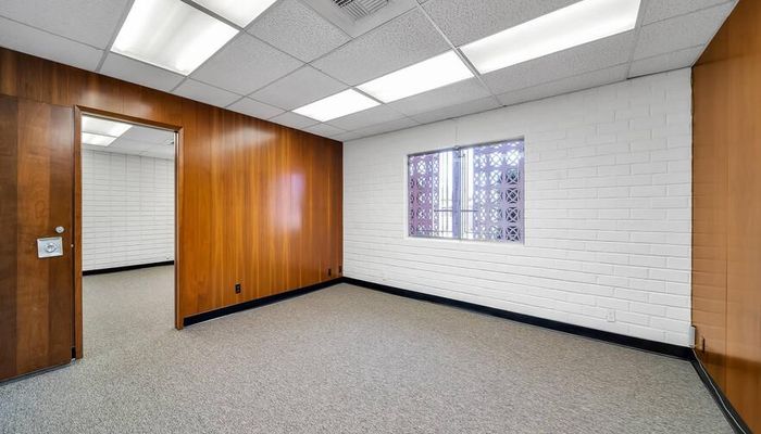 Warehouse Space for Rent at 14208 Towne Ave Los Angeles, CA 90061 - #52