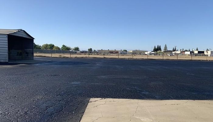 Warehouse Space for Rent at 6837 Krebs Rd Bakersfield, CA 93308 - #4