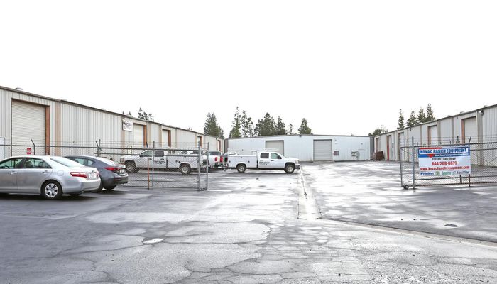Warehouse Space for Rent at 2686 N Argyle Ave Fresno, CA 93727 - #6