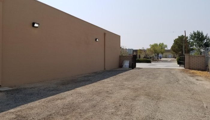 Warehouse Space for Rent at 1111 W Avenue L12 Lancaster, CA 93534 - #4