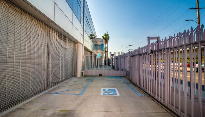 Warehouse Space for Rent at 2444 Porter St Los Angeles, CA 90021 - #93