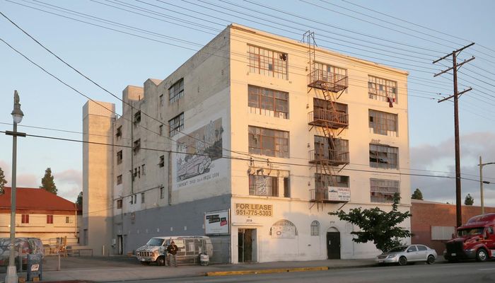 Warehouse Space for Rent at 2711-2715 S Main St Los Angeles, CA 90007 - #3