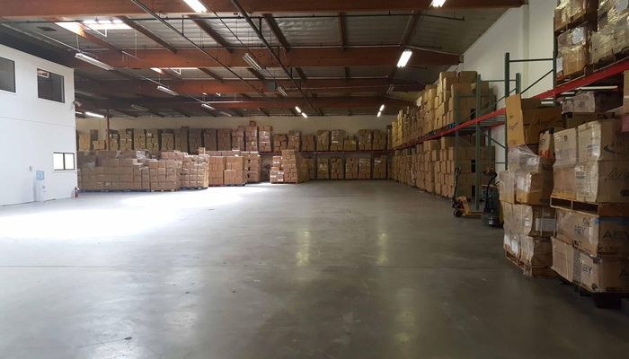Warehouse Space for Rent at 3651-3653 Sierra Pine Ave Vernon, CA 90058 - #16