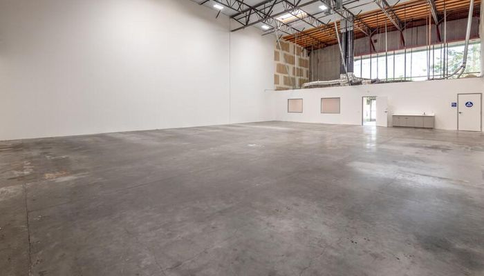 Warehouse Space for Rent at 11934-11954 S La Cienega Blvd Hawthorne, CA 90250 - #5