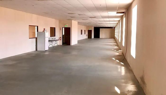 Warehouse Space for Rent at 2951 Lenwood Rd Barstow, CA 92311 - #7