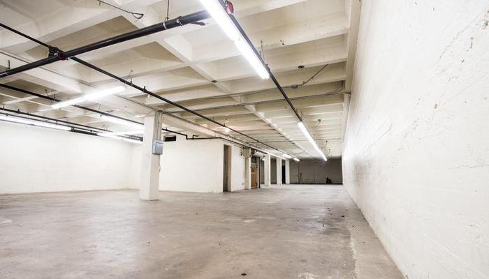 Warehouse Space for Rent at 718 Gladys Ave Los Angeles, CA 90021 - #7