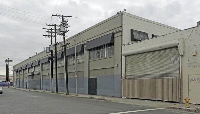 Warehouse Space for Rent at 2001 S Alameda St Los Angeles, CA 90058 - #7