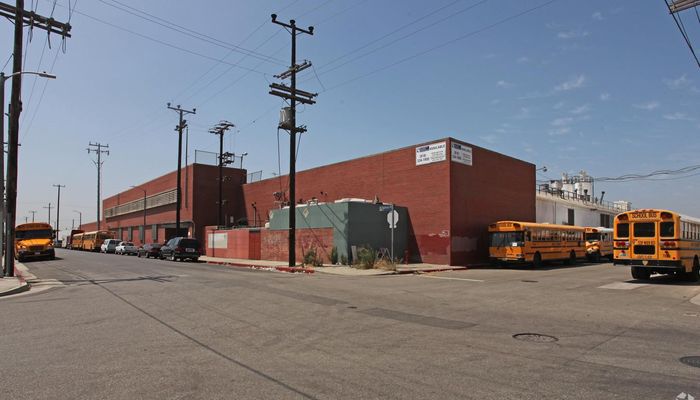 Warehouse Space for Rent at 6007 St Andrews Pl Los Angeles, CA 90047 - #1