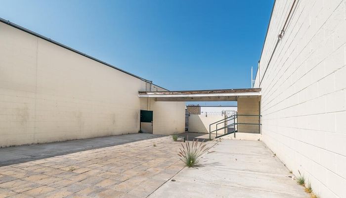 Warehouse Space for Rent at 8020 Ronson Rd San Diego, CA 92111 - #10