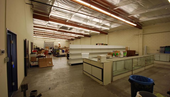 Warehouse Space for Rent at 6908-6922 Tujunga Ave North Hollywood, CA 91605 - #14