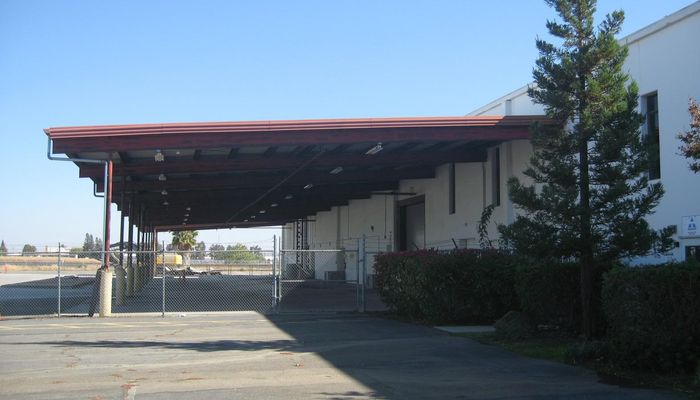 Warehouse Space for Rent at 8180 Signal Ct Sacramento, CA 95824 - #1
