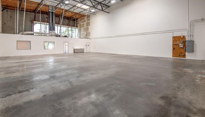 Warehouse Space for Rent at 11934-11954 S La Cienega Blvd Hawthorne, CA 90250 - #6