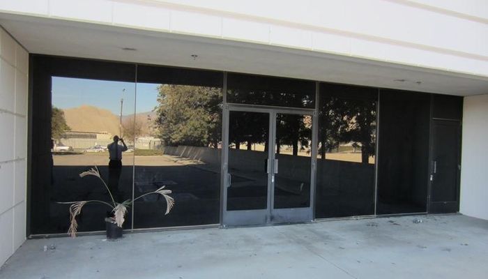 Warehouse Space for Rent at 8963-8969 Bradley Ave Sun Valley, CA 91352 - #8
