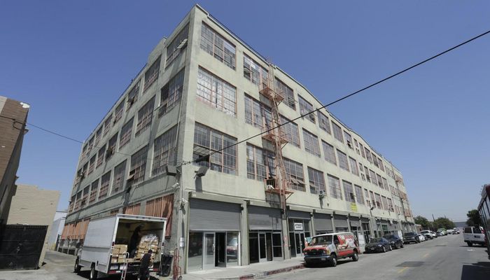 Warehouse Space for Rent at 921-937 E Pico Blvd Los Angeles, CA 90021 - #4