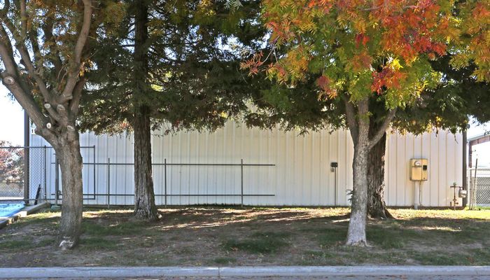 Warehouse Space for Rent at 1128 N Marcin St Visalia, CA 93291 - #3