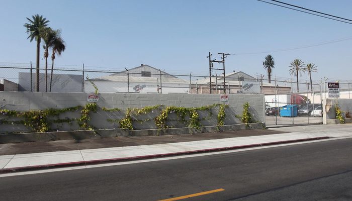 Warehouse Space for Rent at 6329 Maywood Ave Huntington Park, CA 90255 - #1