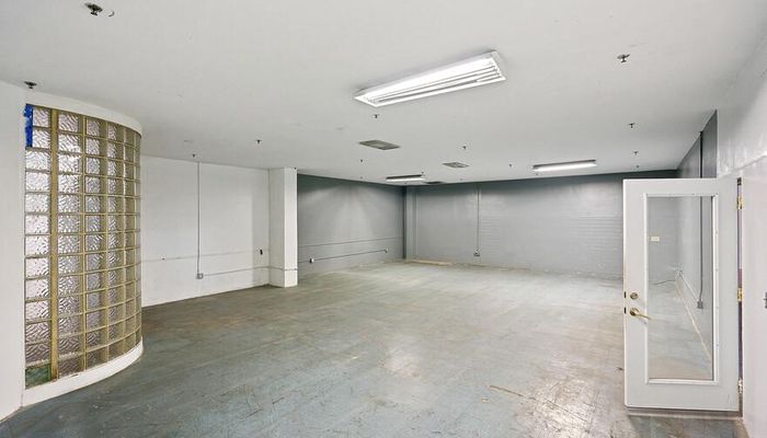 Warehouse Space for Rent at 6007 S St Andrews Pl Los Angeles, CA 90047 - #11