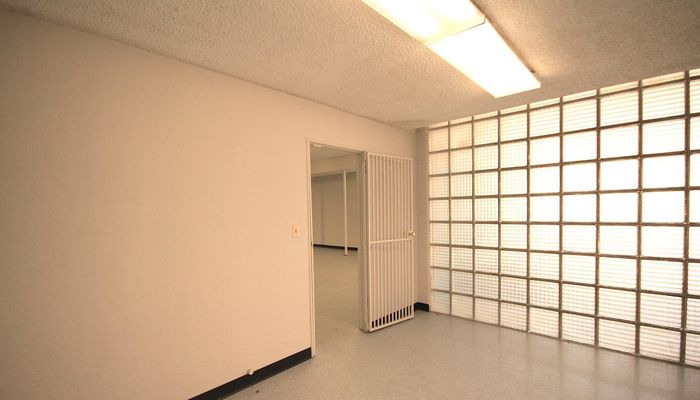 Warehouse Space for Rent at 980 W Holt Ave Pomona, CA 91768 - #6