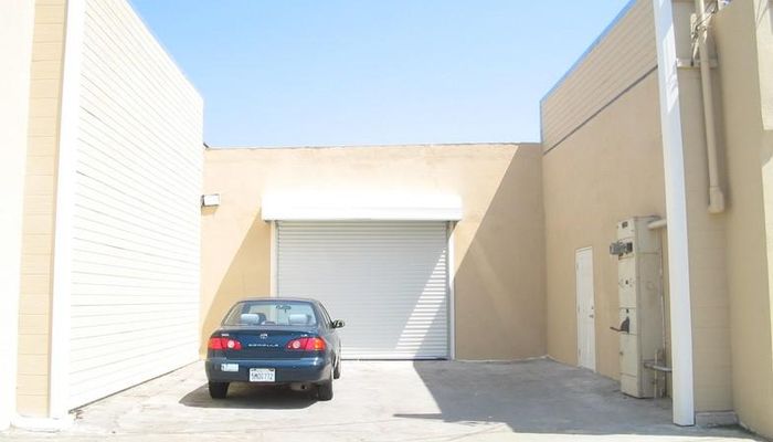 Warehouse Space for Rent at 14719 Lull St Van Nuys, CA 91405 - #4
