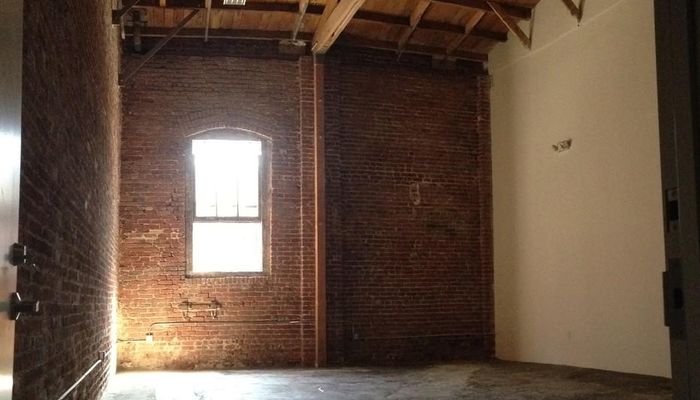 Warehouse Space for Rent at 2035 Bay St Los Angeles, CA 90021 - #9