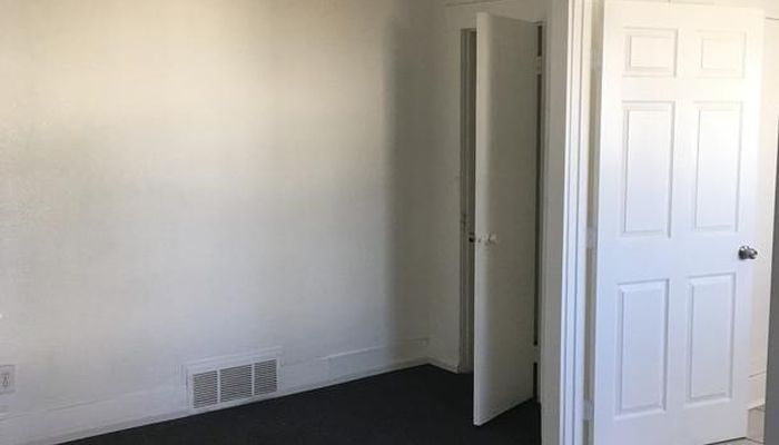 Warehouse Space for Rent at 17921 Valley Blvd Bloomington, CA 92316 - #11