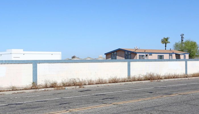 Warehouse Space for Rent at 2360 S Orange Ave Fresno, CA 93725 - #4