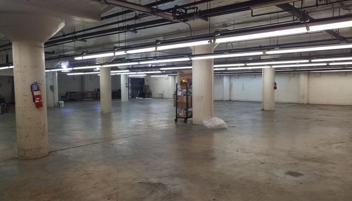Warehouse Space for Rent at 6600-6604 S Avalon Blvd Los Angeles, CA 90003 - #7