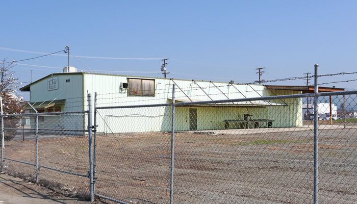 Warehouse Space for Sale at 131 W Orange Ave Porterville, CA 93257 - #4
