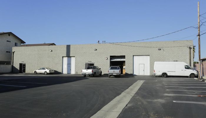 Warehouse Space for Rent at 13105-13105 Yukon Ave Hawthorne, CA 90250 - #2