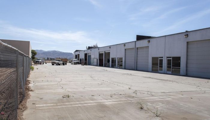 Warehouse Space for Rent at 13470 Manhasset Rd Apple Valley, CA 92308 - #13
