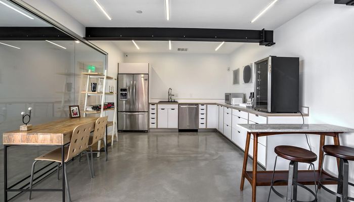 Office Space for Rent at 113 N San Vicente Blvd Beverly Hills, CA 90211 - #40