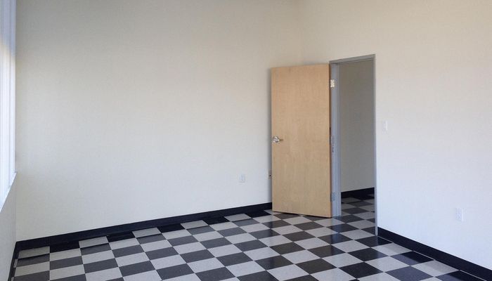 Lab Space for Rent at 1542 Lancaster Point Way San Diego, CA 92154 - #6