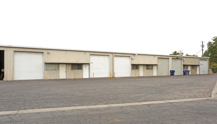 Warehouse Space for Rent at 3636 N Hazel Ave Fresno, CA 93722 - #3