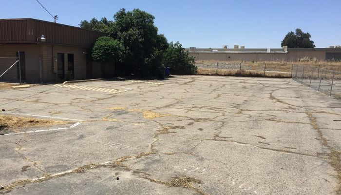 Warehouse Space for Rent at 601 S Main St Porterville, CA 93257 - #3